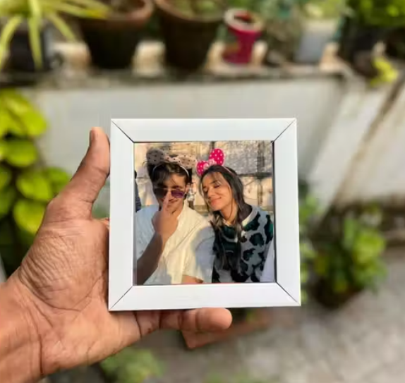 Romantic Frames