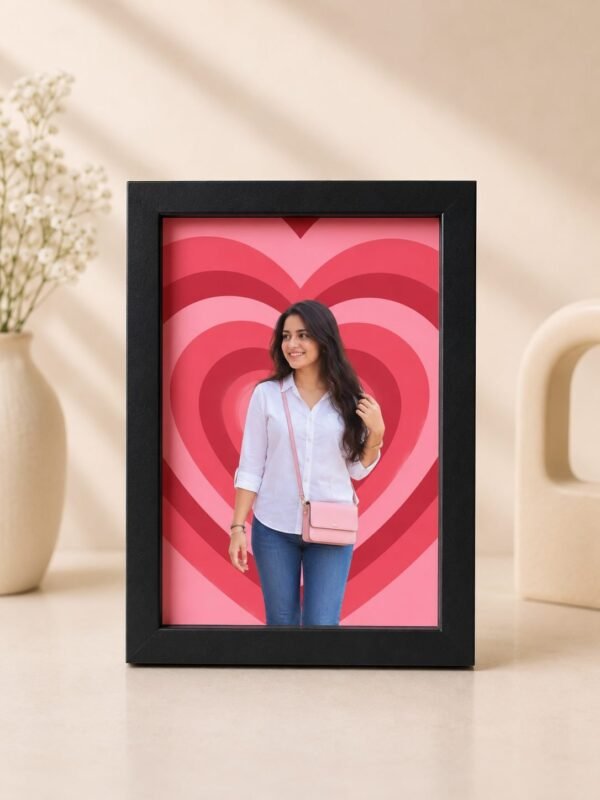 The Customizer.in Personalized Pink Heart Photo Frame of 4x6 inches